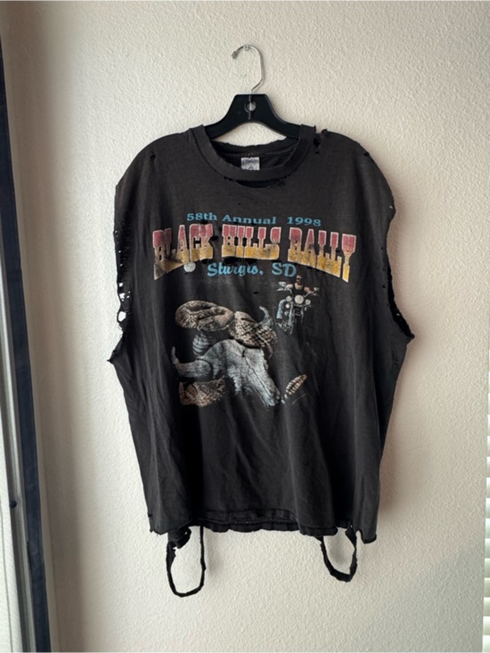 Vintage Distressed 1998 Sturgis SD Black Hills Rally Tank XL